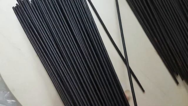 Закрасила принт на газетных трубочках смотреть онлайн