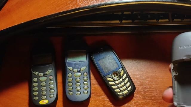 Куча сименсов и легендарный нокиа 8800 смотреть онлайн