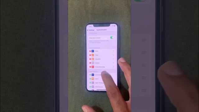 How to screen record and enable audio microphone #apple #iphone #viral #hiddentricks#screenrecorder смотреть онлайн