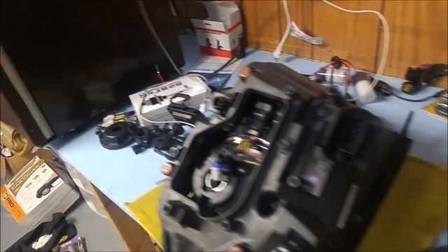 HOW TO INSTALL HID LIGHTS ON NEW RAM TRUCKS смотреть онлайн