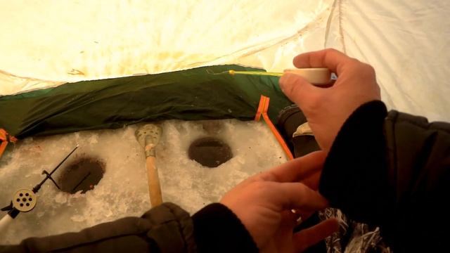 Глухозимье отменяется! Как и на что ловить рыбу в глухозимье! Рыбалка на Чёрновском водохранилище. смотреть онлайн