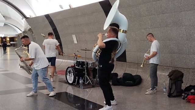 Музыка в метро.Группа "Эхо улиц".(2) смотреть онлайн