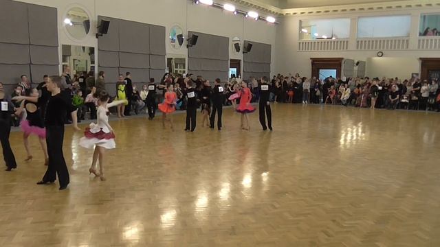 D класс Юниоры 1 1/2 финала латина смотреть онлайн