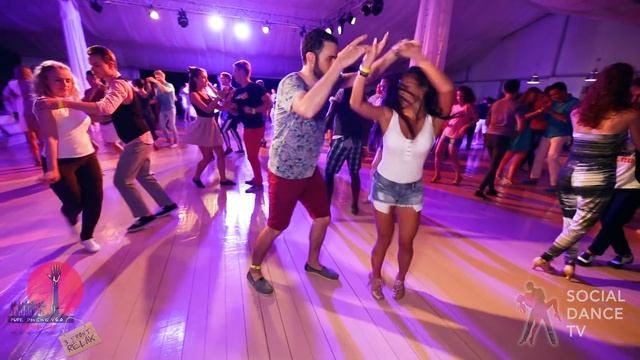 Pako & Anastasia - Salsa social dancing at the 2018 The Third Front Salsa Festival смотреть онлайн