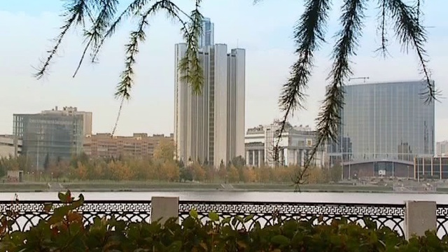 Прогулки по Екатеринбургу. 2010 год. смотреть онлайн