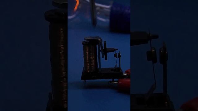 How to connect a relay? смотреть онлайн