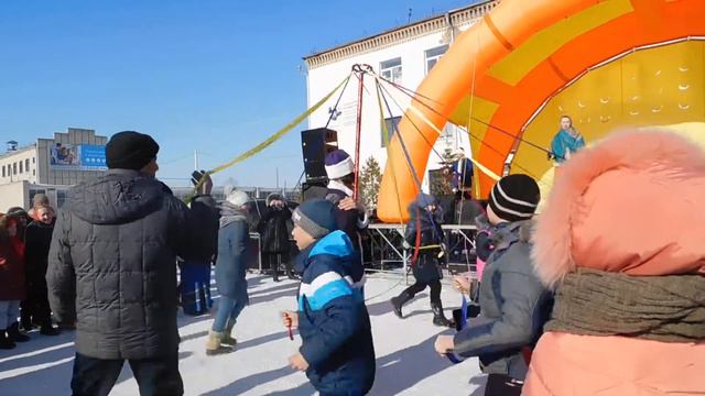 Масленица Юргамыш Конурс на заплетение косы весне смотреть онлайн