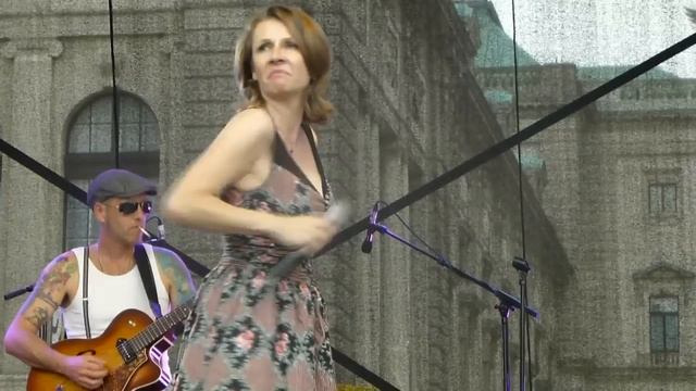 Birgit Denk & die Novaks - Bundesbahnblues смотреть онлайн