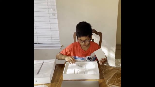 Apple M1 Macbook Air Unboxing смотреть онлайн