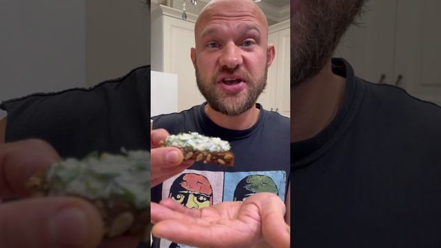 ЗАКУСКА С ИКРОЙ ЩУКИ #shorts