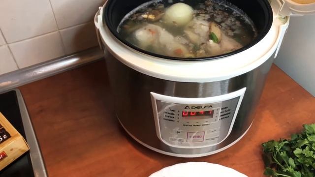Легкий суп с курицей))В мультиварке, очень просто!!