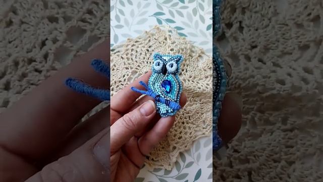 Брошь "Совушка на ветке". смотреть онлайн