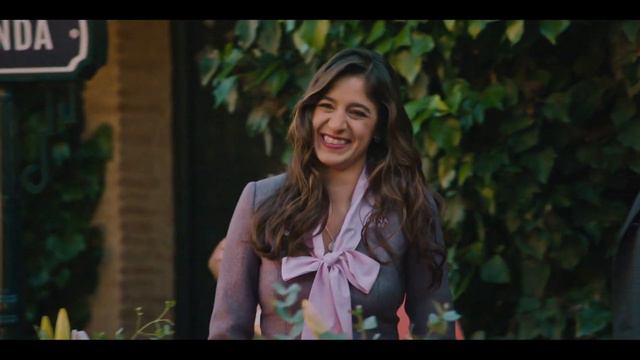 El lanzamiento del nuevo perfume de la Reina es un éxito - Sueños de Libertad смотреть онлайн