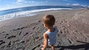 НЫРНУЛ В ПРОРУБЬ И ЧУТЬ НЕ ЛИШИЛСЯ ГЛАЗА ?