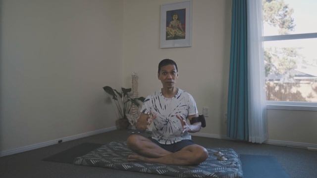 Pranayama, Mudra and Mantra | The Ujjayi | The OM | Nabho Mudra смотреть онлайн