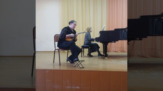 Исполнители: Татьяна Дубянская (домра), Татьяна Гордашевская (фортепиано) смотреть онлайн