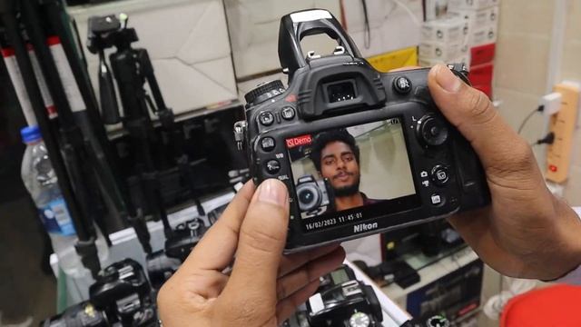 Canon 200d mark ii second hand camera market Delhi 6,हजार शे शुरू हौ,? Chandni Chowk, Camera market смотреть онлайн