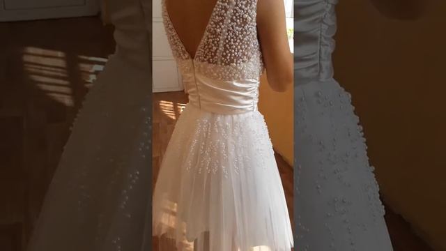 Очень красивое свадебное платье короткое. смотреть онлайн