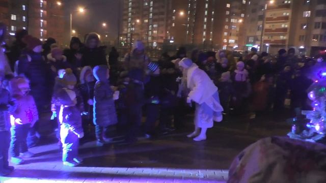 Праздник «Елочка во дворе» 15.12.2019 смотреть онлайн