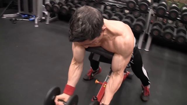 БОЛЬШИЕ ВЕСА vs МАЛЕНЬКИЕ в Тренировке БИЦЕПСА (Что лучше?) | Джефф Кавальер смотреть онлайн