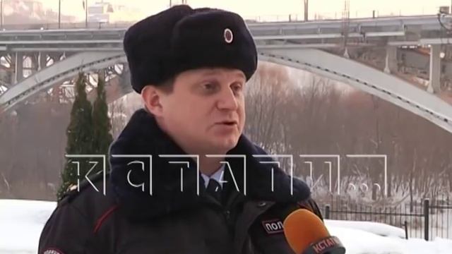 В поселке Окском сегодня открыли долгожданный надземный пешеходный переход. смотреть онлайн
