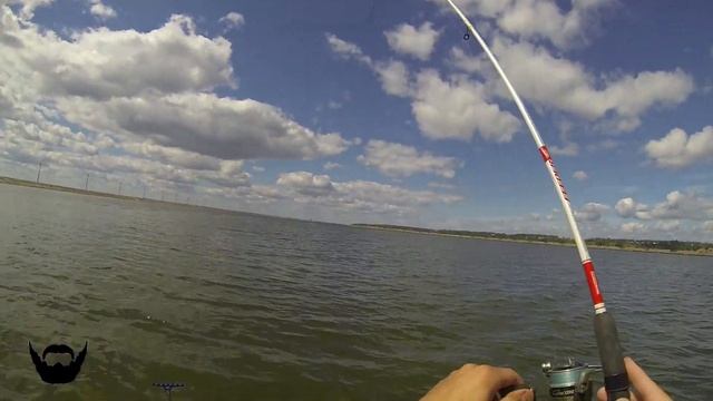 Ловля леща и плотвы на фидер на водохранилище. Рыбалка с Олегом Квициния : Vlog #9 смотреть онлайн