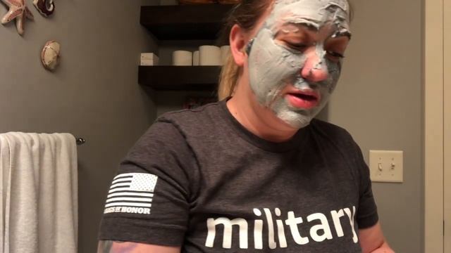 TRYING THE CARBONATED BUBBLE CLAY MASK!!! (so much fun) смотреть онлайн