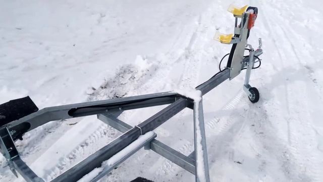 Быстрый обзор прицепа Экспедиция Речник 113200 для килевой лодки смотреть онлайн