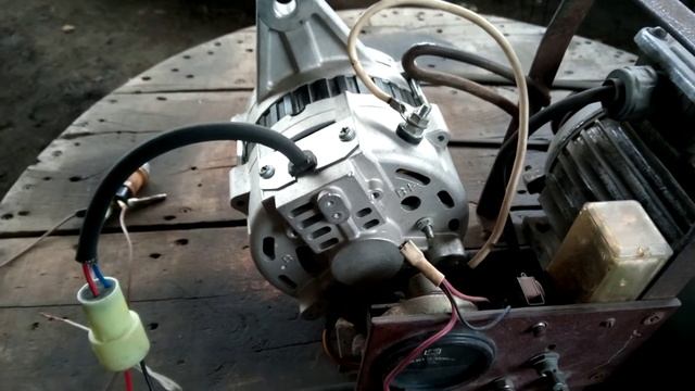 Китайский генератор на Исудзу Гига. смотреть онлайн