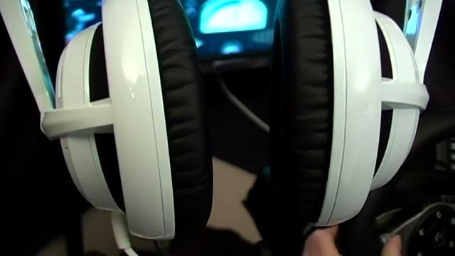 Fanatec Porsche Carrera Wheel Review, Moto Gp 09/10, Siberia V2 Headphones смотреть онлайн