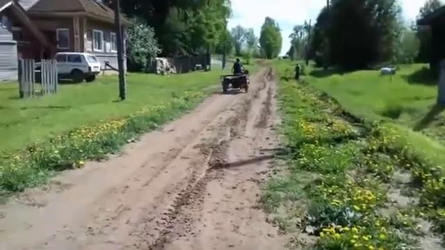 Езда на мотороллере муравей смотреть онлайн