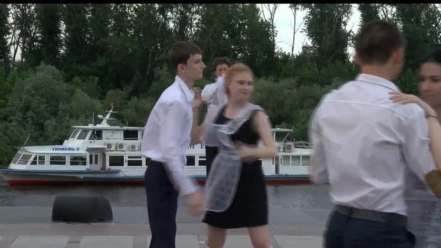 Выпускной вальс на Царской набережной смотреть онлайн