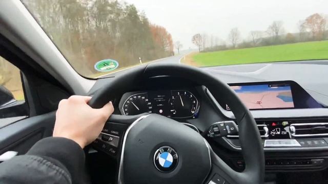 BMW 118i F40 2020 136PS Acceleration, Autobahn Top Speed