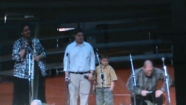 I've got no reason to quit ~ sung by Mike and Brenda Mayhle at 2013 IHC смотреть онлайн