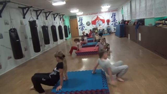 Тренировка младшей группы 24.08.2020 года. Группа №3 Киокусинкай Каратэ Климовск смотреть онлайн