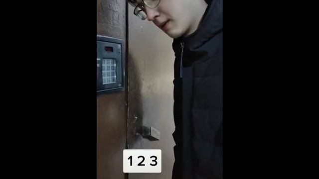 Здравствуйте, ежегодная проверка домофонов, скажите пожалуйста в трубочку 1, 2, 3... смотреть онлайн