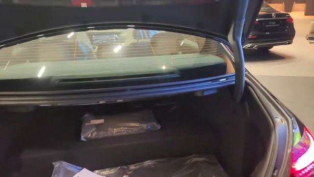 Mercedes-Benz 2022 E 300 e 4M Exclusive Color:595U Notic Blue Brown sheet 노틱블루 브라운시트 화정전시장 смотреть онлайн