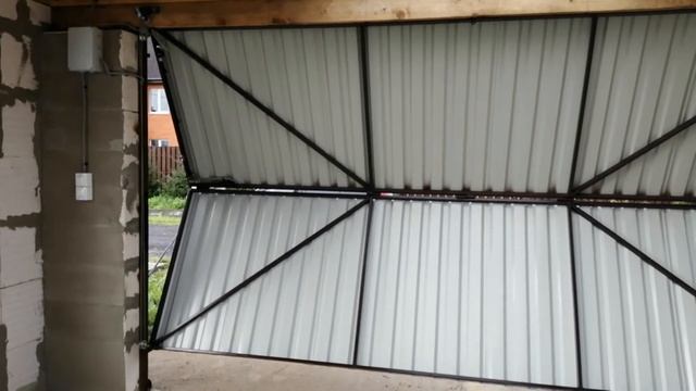 Подъемно-складные ворота. Пробная версия. смотреть онлайн