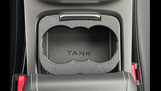 Tank 300 - armrest cup holder смотреть онлайн