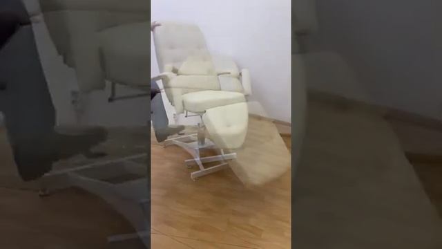 Косметологическое кресло "ГАРМОНИЯ 1" на гидравлике, обивка стандарт, компания РИВАЛЬ Косметик смотреть онлайн