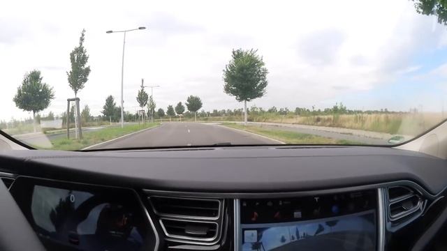 Tesla Model S Top Speed RÜCKWÄRTS Ausprobiert! 250 km/h? смотреть онлайн