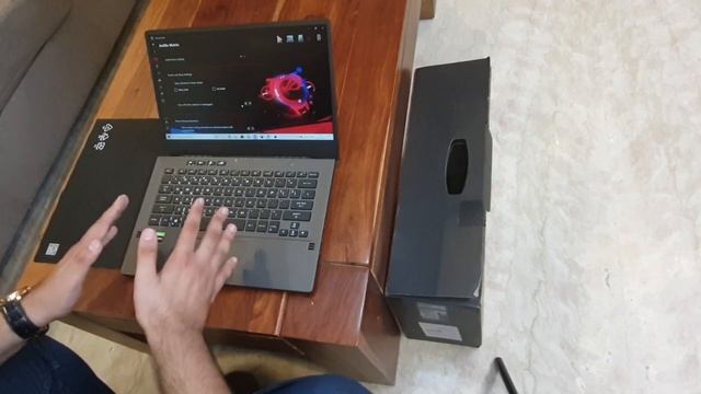 UNBOXING & HANDS ON ASUS ROG ZEPHYRUS G14 WITH ANIME MATRIX LAPTOP | ECLIPSE GREY смотреть онлайн