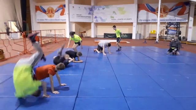 Круговая разминка смотреть онлайн