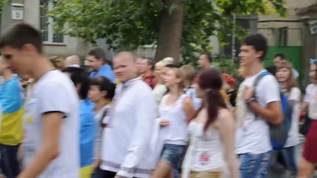 Видео ПН: Парад вышиванок в Николаеве смотреть онлайн