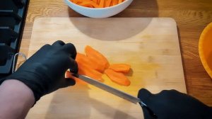 Как красиво нарезать морковь для плова и не только