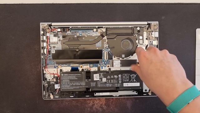HP Elitebook 650 G9 SSD & RAM Replacement смотреть онлайн