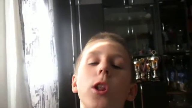 Рома жёлудь олень)