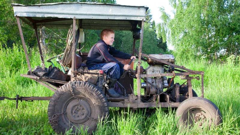 ГОНКИ ТРАКТОРОВ САМОДЕЛОК ✦ Lucky Tech