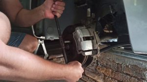 Как самому восстановить сорванную резьбу на ступице. Лада Гранта.