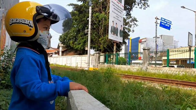 wow jadi keren❗️Lokal Merak di Tarik Lokomotif CC 206 смотреть онлайн